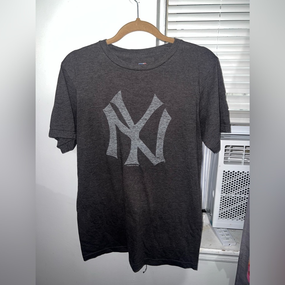 Yankee shirt